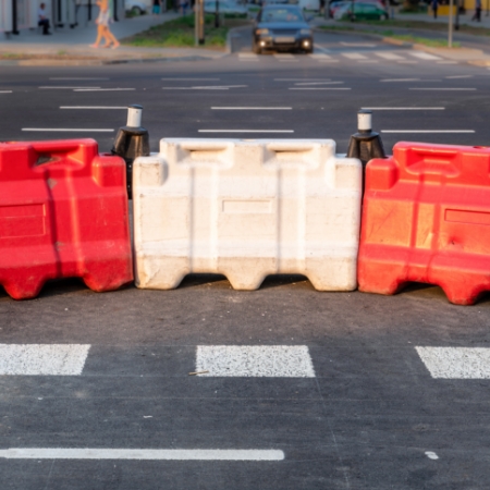 Traffic Barriers  Purchase Water-Filled Traffic Barriers for Sale -  Trans-Supply